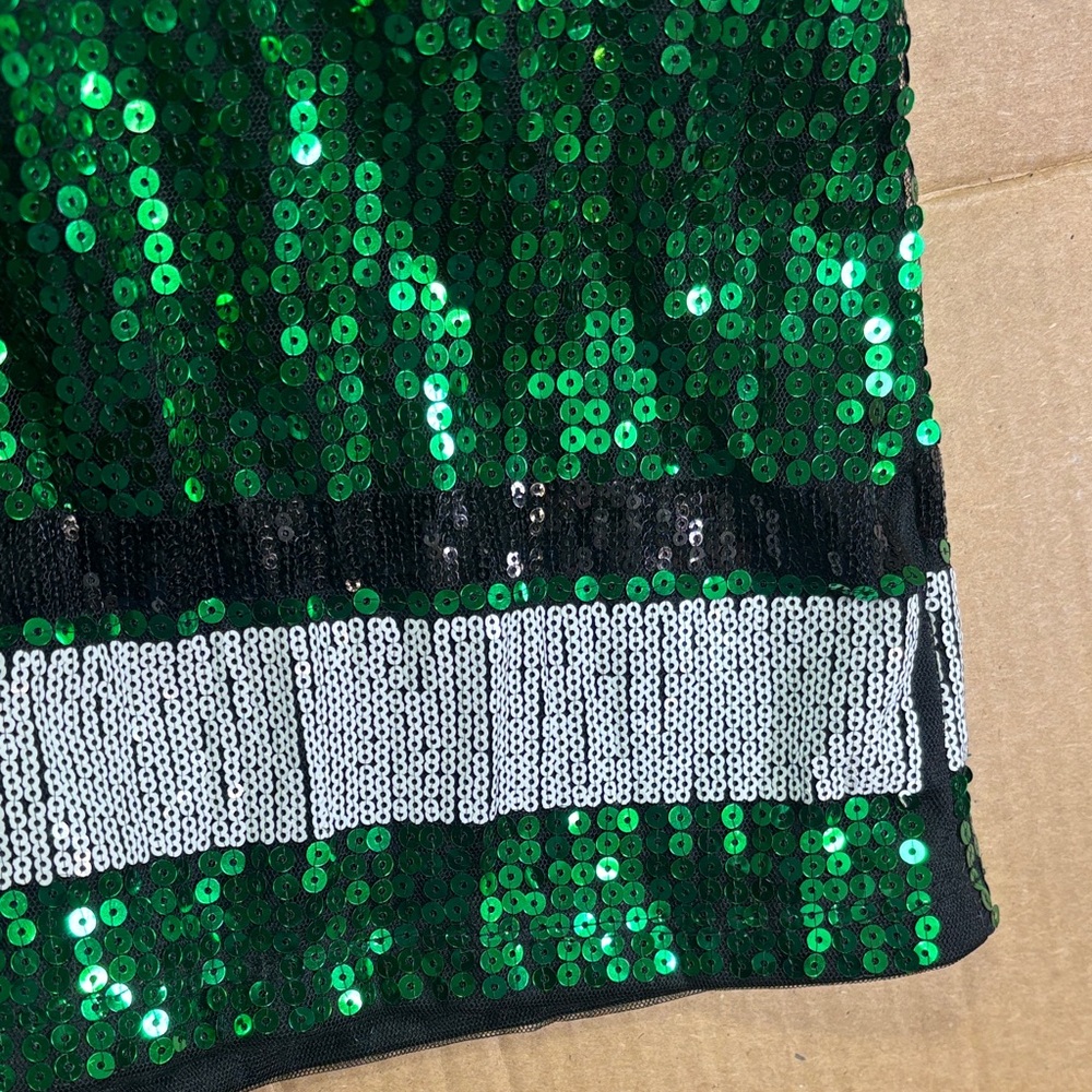 Love Theory Essentials 1992 Emerald Sequin V-Neck Jersey - Picture 5 of 10